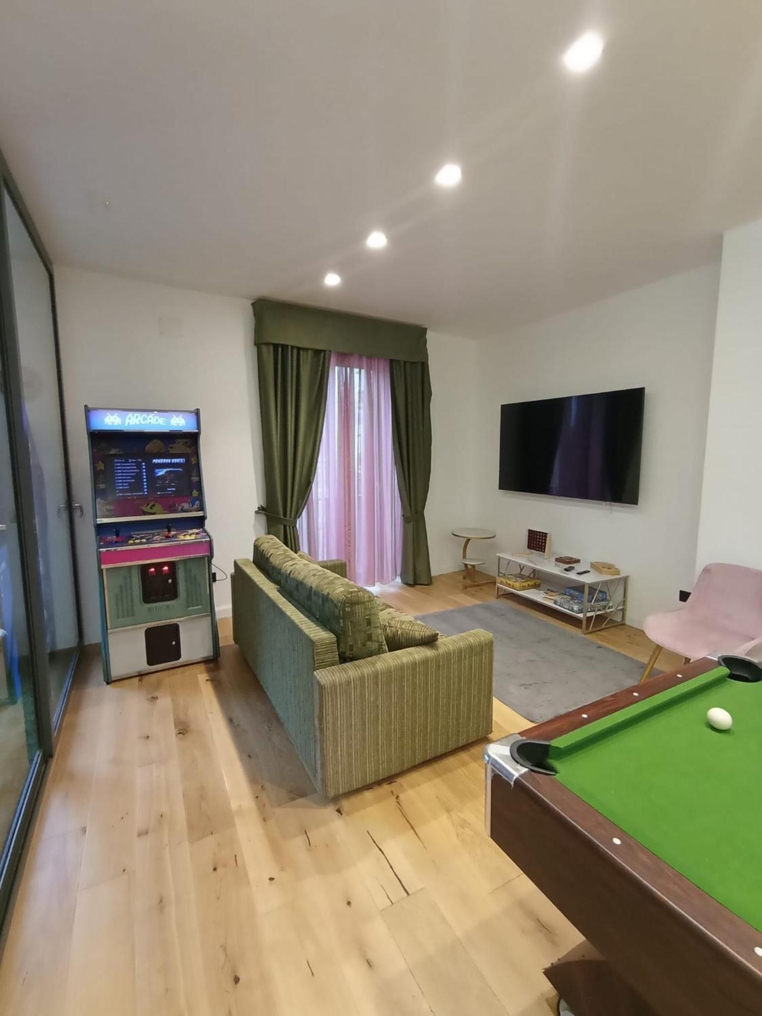 President Plaza Vip Suite Spa By Babylon Stay เนเปิลส์ ภายนอก รูปภาพ