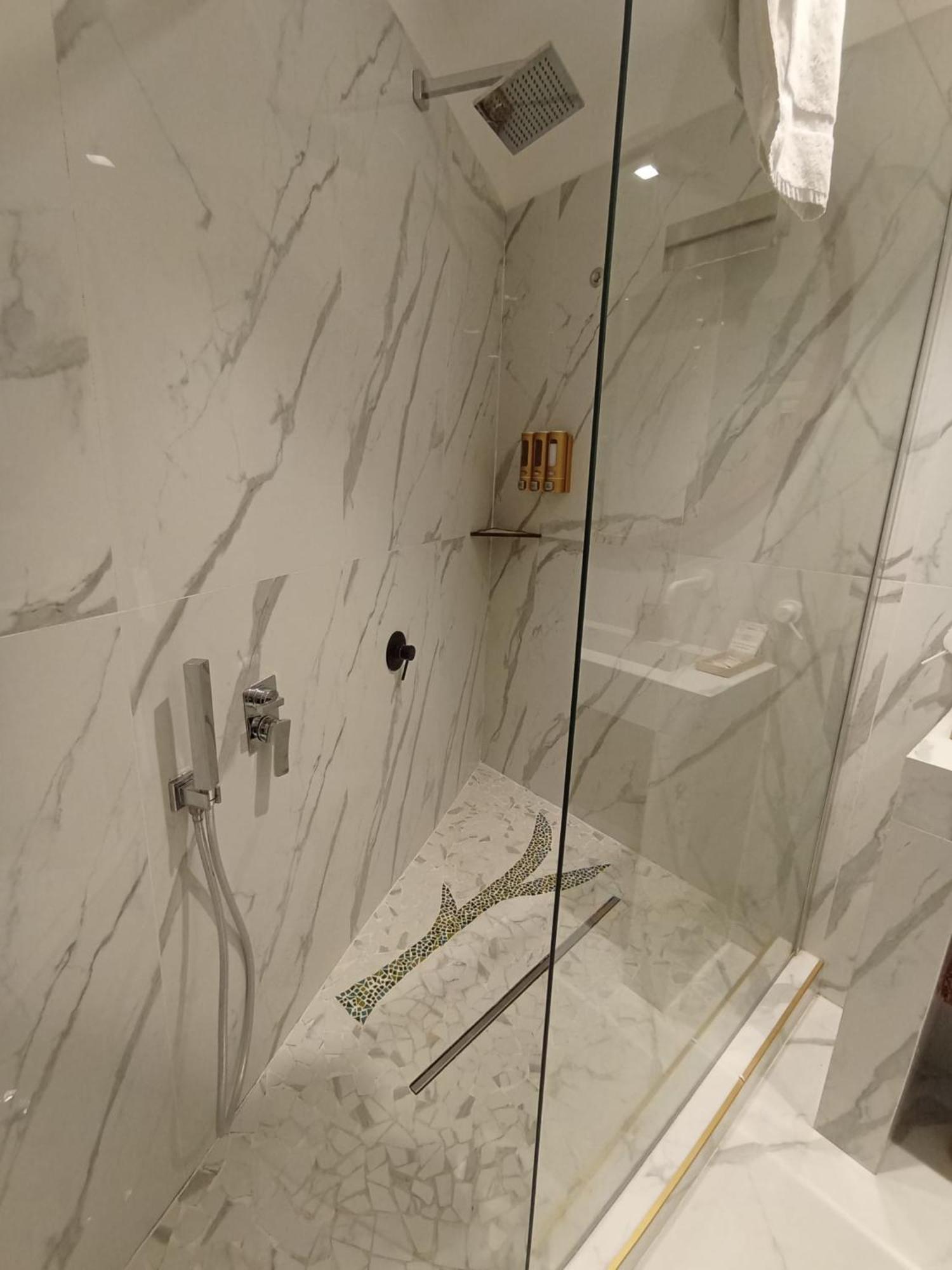 President Plaza Vip Suite Spa By Babylon Stay เนเปิลส์ ภายนอก รูปภาพ
